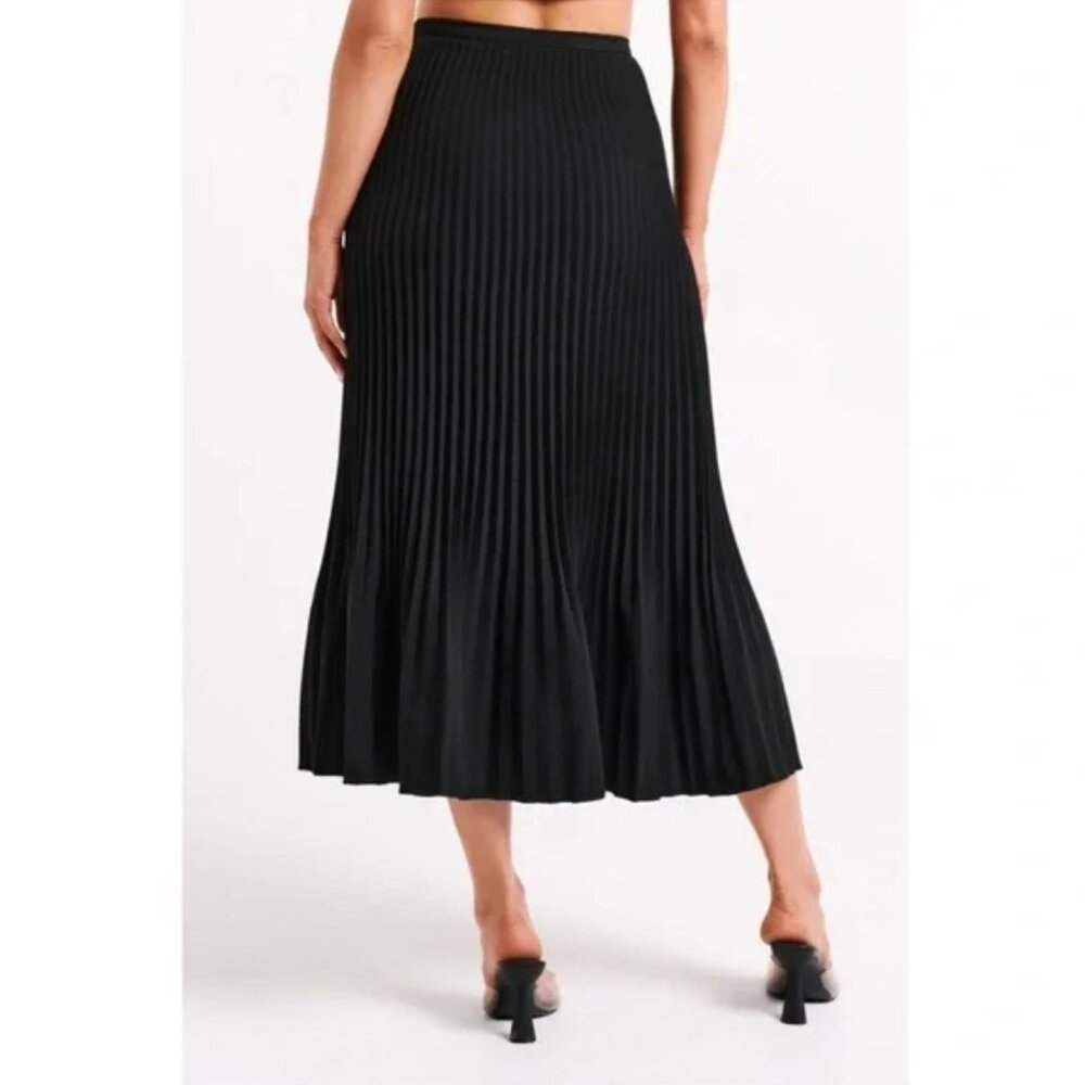 ✨ Viral Meshki Twyla Pleated Suiting Maxi Skirt – Black XXS – NWT ✨